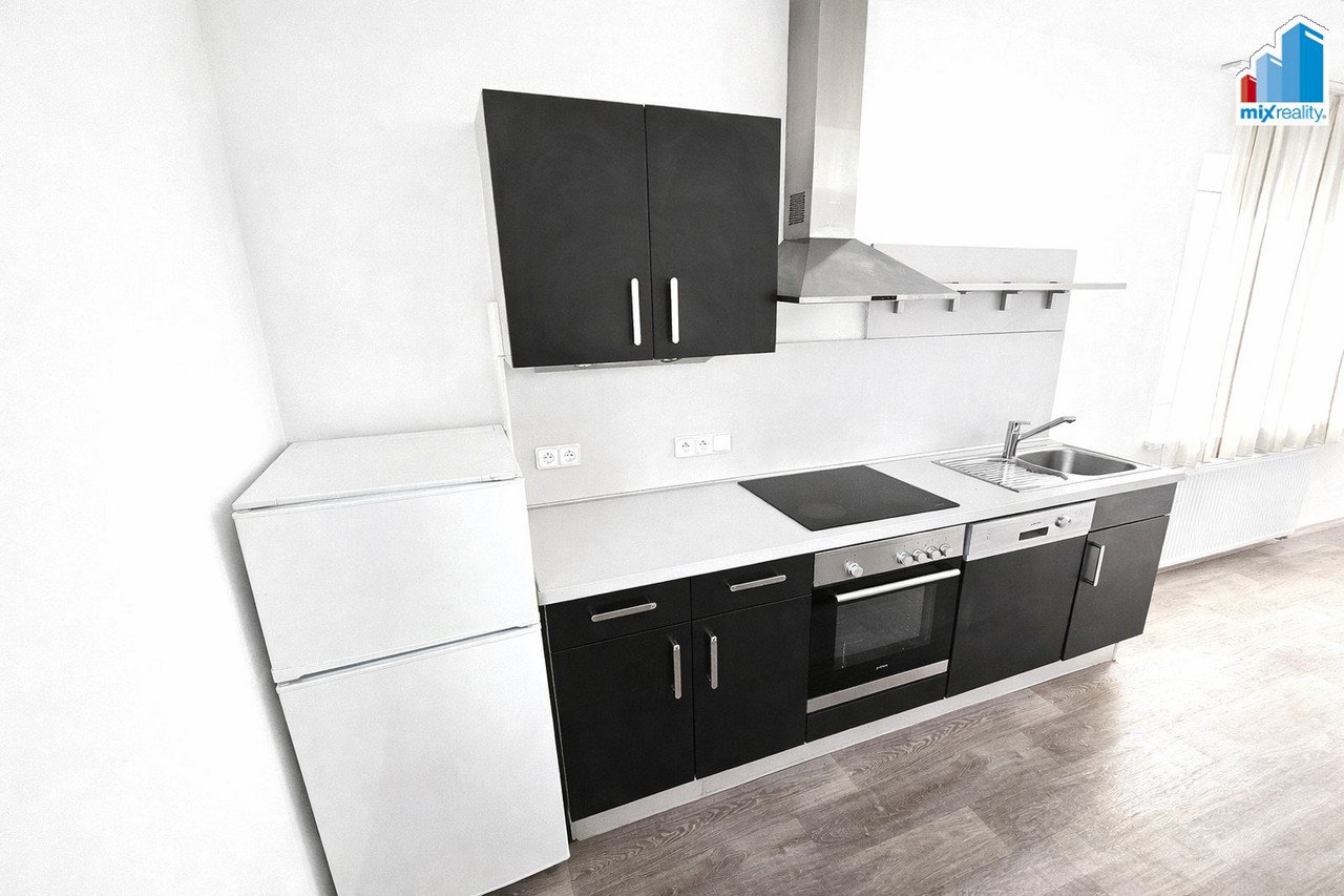 tn_zoom_filename_84436